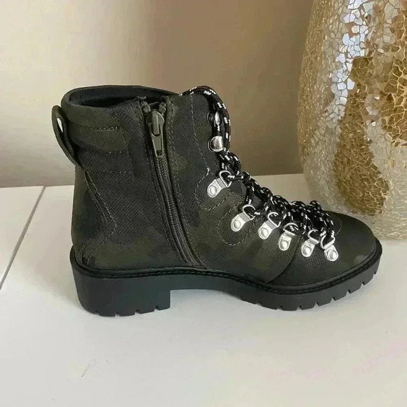 Steve Madden Geiger Lace-Up Combat Boot Size 6 - Picture 11 of 12